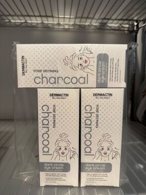 #32 3 CHARCOAL DARK CIRCLE EYE CREAM